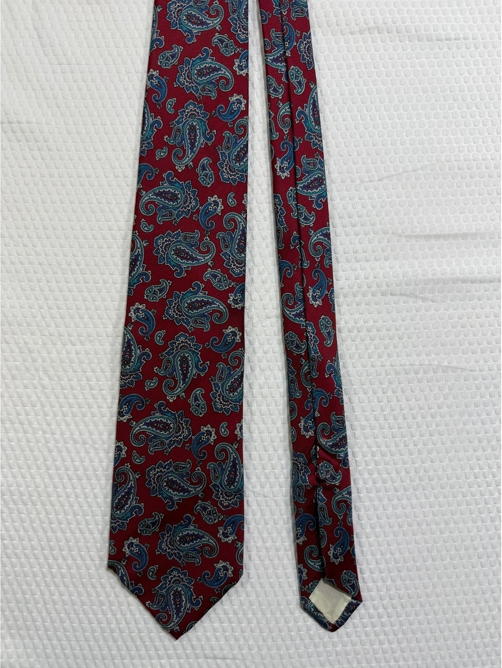 Brooks Brothers Makers Men’s All Silk Tie Red Blue Paisley Made USA Preppy